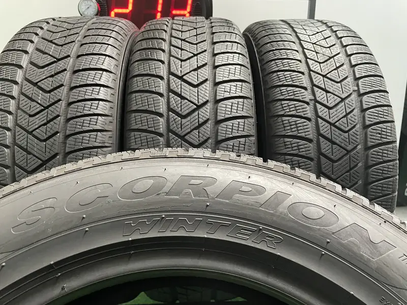 Anvelopa iarna 235/60 R18 Pirelli Scorpion Winter XL - imagine 4