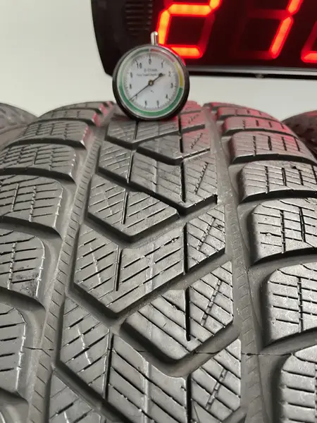 Anvelopa iarna 235/60 R18 Pirelli Scorpion Winter XL - imagine 2