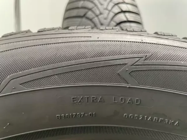Anvelopa iarna 205/60 R16 Goodyear UltraGrip Performance 9+ XL - imagine 3