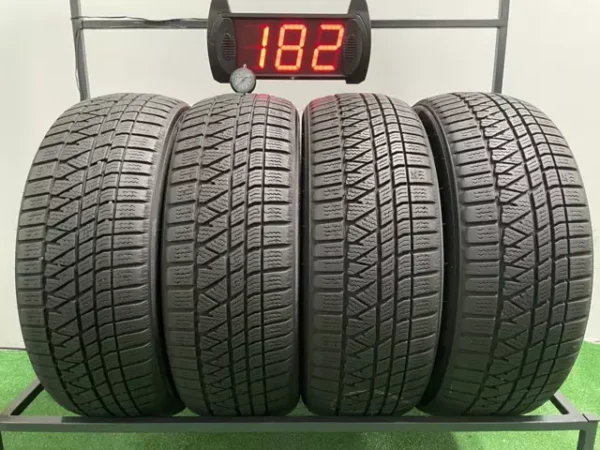 Anvelopa iarna 215/60 R17 Kumho WinterCraft WS71 SUV