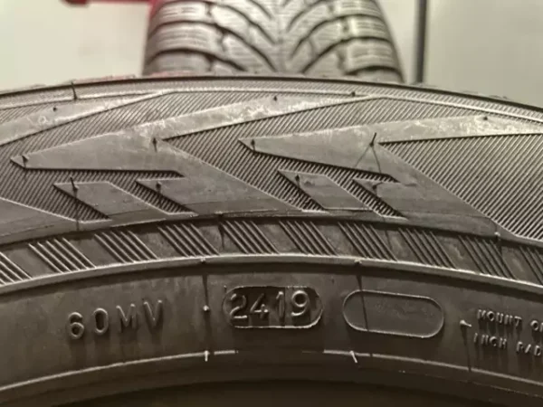 Anvelopa iarna 235/60 R17 Nokian WR SUV 4 XL - imagine 3