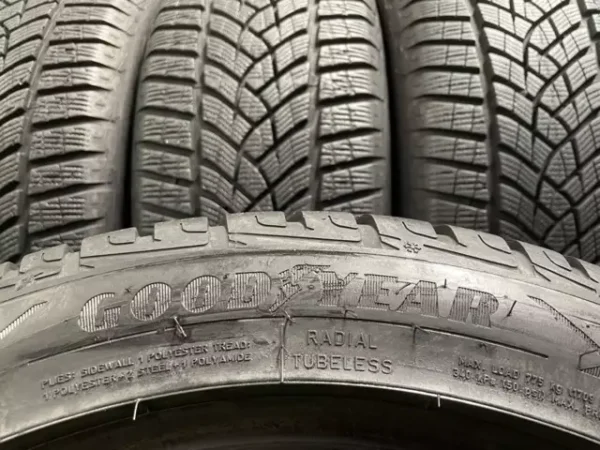 Anvelopa iarna 225/50 R18 Goodyear UltraGrip Performance RSC - imagine 6