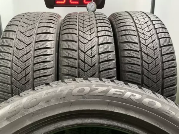 Anvelopa iarna 215/50 R18 Pirelli Sottozero 3 - imagine 5