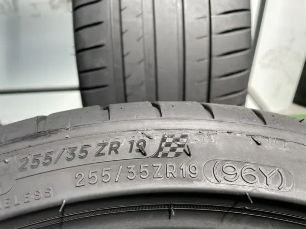 Anvelopa vara 255/35 ZR19 Michelin Pilot Sport 4 XL - imagine 2