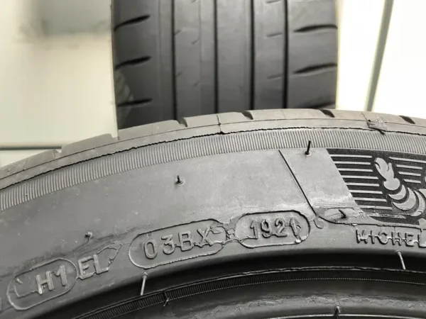 Anvelopa vara 235/45 ZR18 Michelin Pilot Sport 4 ( 4 BUC ) - imagine 3