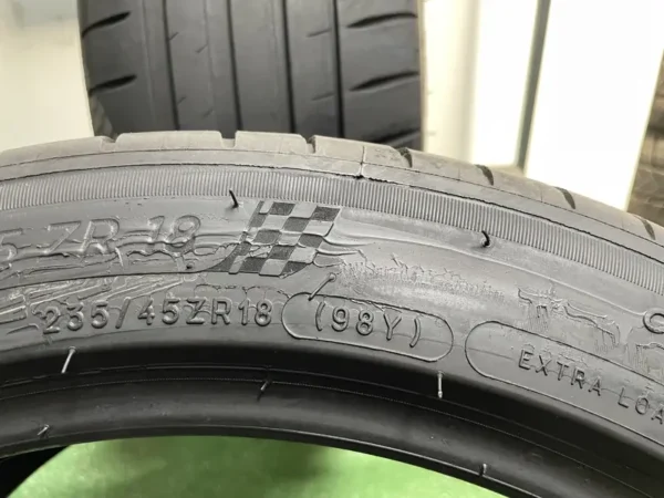 Anvelopa vara 235/45 ZR18 Michelin Pilot Sport 4 ( 4 BUC ) - imagine 2
