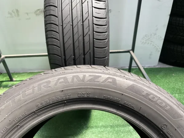 Anvelopa vara 225/55 R17 Bridgestone Turanza T001 - imagine 4