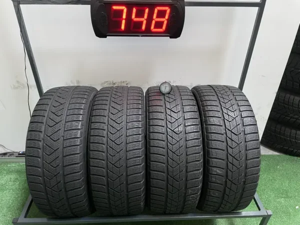 Anvelopa iarna 205/40 R17 Pirelli Sottozero 3