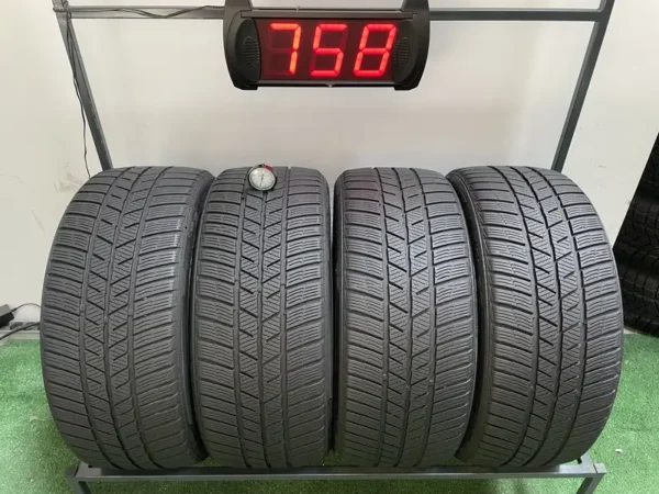 Anvelopa iarna 225/40 R18 Barum Polaris 5 XL
