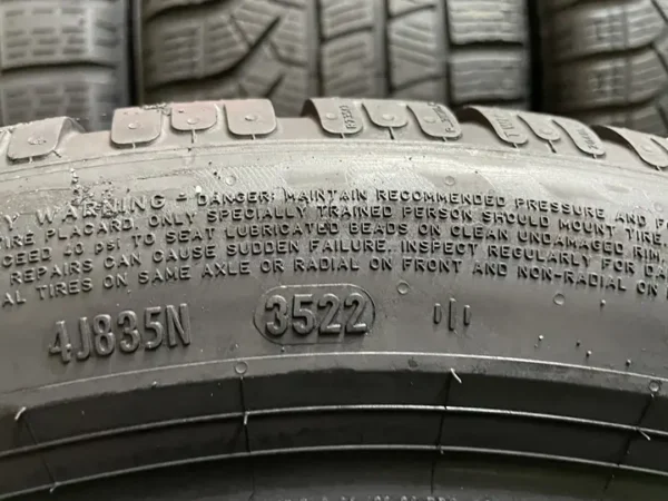 Anvelopa iarna 245/45 R18 Pirelli Pzero Winter - imagine 5
