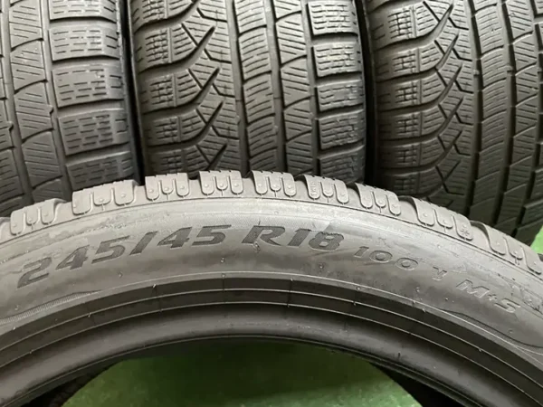 Anvelopa iarna 245/45 R18 Pirelli Pzero Winter - imagine 3