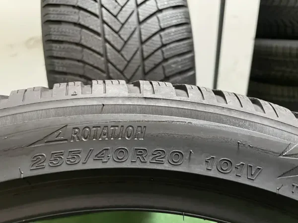 Anvelopa iarna 255/40 R20 Bridgestone Blizzak LM 005 - imagine 3