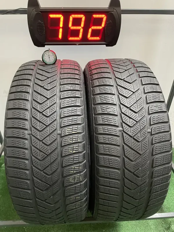 Anvelopa iarna 255/45 R19 Pirelli Sottozero 3