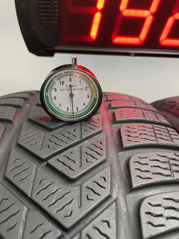 Anvelopa iarna 255/45 R19 Pirelli Sottozero 3 - imagine 2