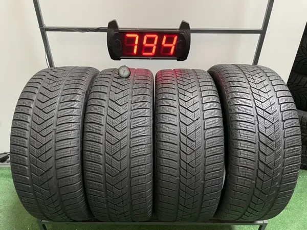 Anvelopa iarna 255/45 R20 Pirelli Scorpion Winter XL