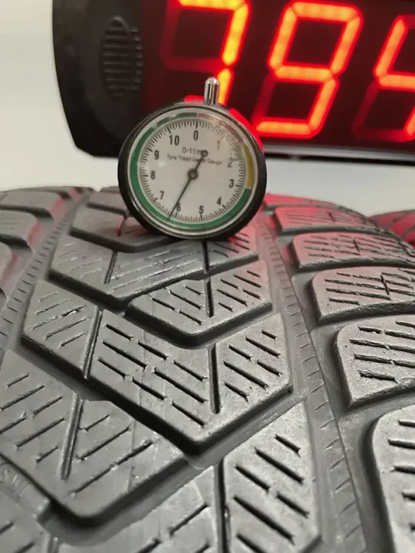 Anvelopa iarna 255/45 R20 Pirelli Scorpion Winter XL - imagine 2