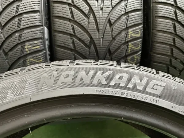 Anvelopa iarna 225/40 ZR19 Nankang Winter Activ SV 3 - imagine 6