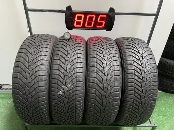 Anvelopa iarna 225/60 R18 Yokohama BluEarth Winter V 905