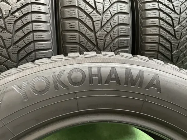 Anvelopa iarna 225/60 R18 Yokohama BluEarth Winter V 905 - imagine 6