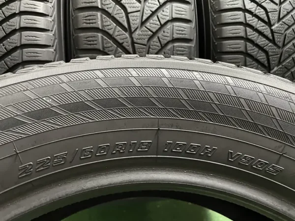 Anvelopa iarna 225/60 R18 Yokohama BluEarth Winter V 905 - imagine 5