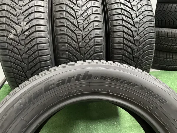 Anvelopa iarna 225/60 R18 Yokohama BluEarth Winter V 905 - imagine 4