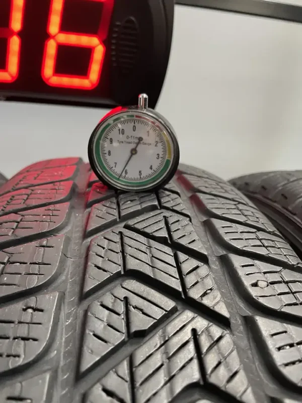 Anvelopa iarna 215/65 R17 Pirelli Scorpion Winter - imagine 2