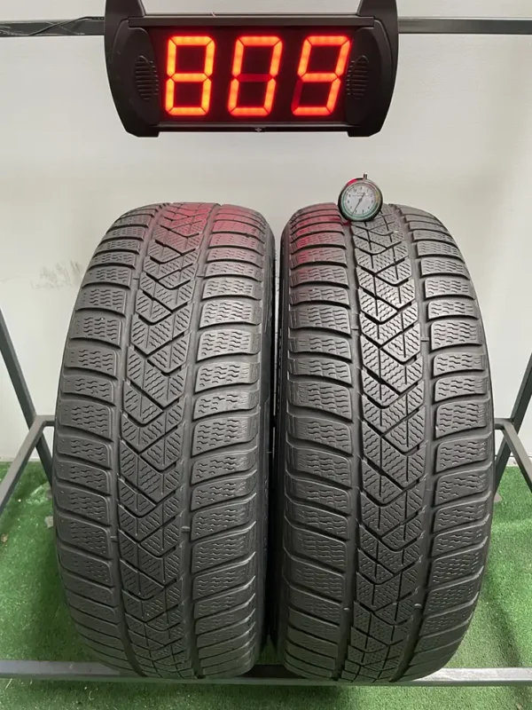 Anvelopa iarna 225/55 R17 Pirelli Winter Sottozero 3