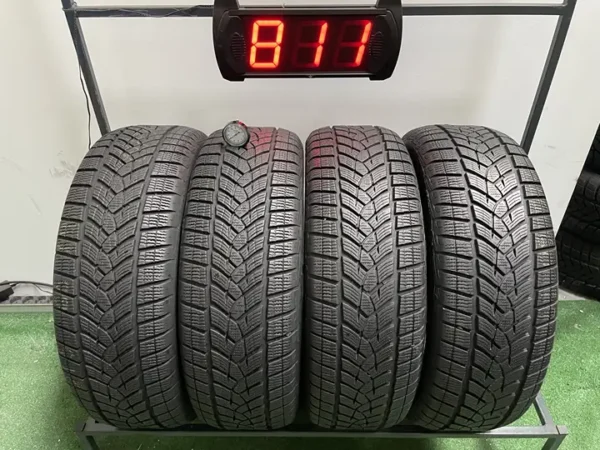 Anvelopa iarna 215/60 R17 Goodyear Ultra Grip Performance SUV