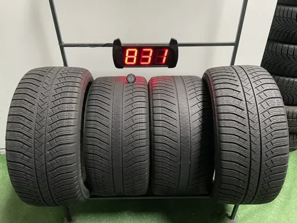 Anvelopa iarna 275/40 R21 - 305/35 R21 Michelin Pilot Alpin 5 SUV NO