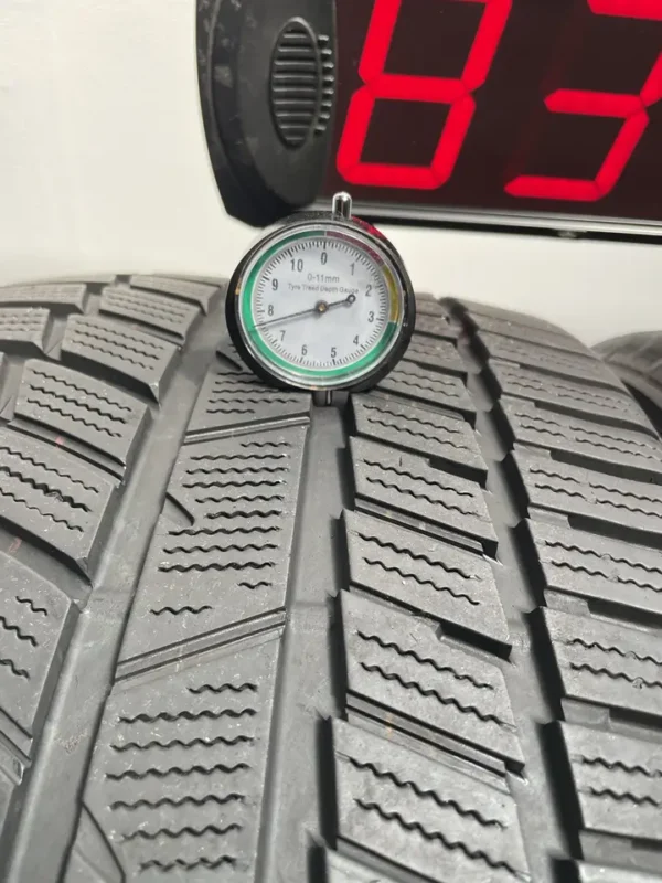 Anvelopa iarna 295/40 R20 Toyo Snowprox S954 SUV - imagine 2