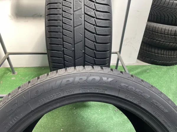 Anvelopa iarna 295/40 R20 Toyo Snowprox S954 SUV - imagine 5