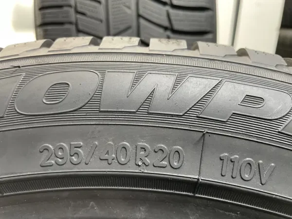 Anvelopa iarna 295/40 R20 Toyo Snowprox S954 SUV - imagine 4