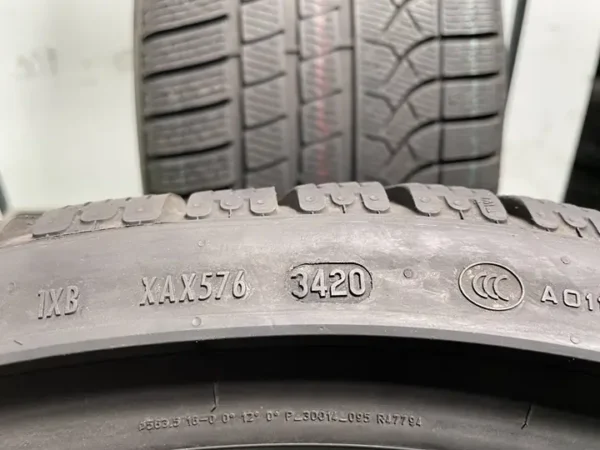 Anvelopa iarna 285/30 R22 Pirelli Pzero Winter - imagine 5