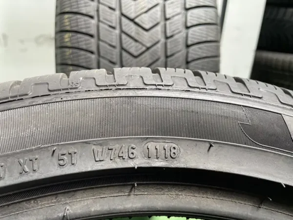 Anvelopa iarna 305/35 R21 Pirelli Scorpion Winter - imagine 3