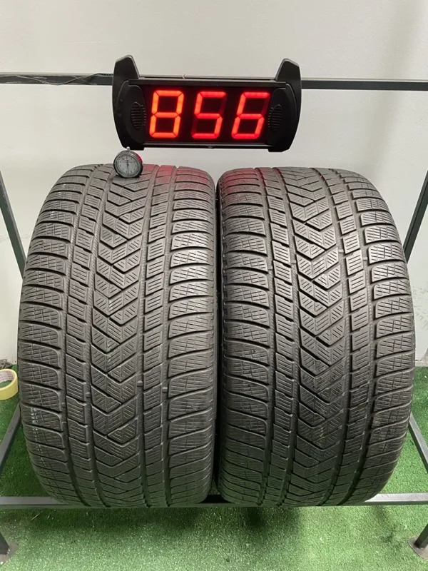 Anvelopa iarna 305/35 R21 Pirelli Scorpion Winter