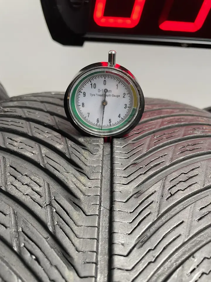 Anvelopa iarna 265/40 R20 Michelin Pilot Alpin 5 ( 2 BUC ) - imagine 2