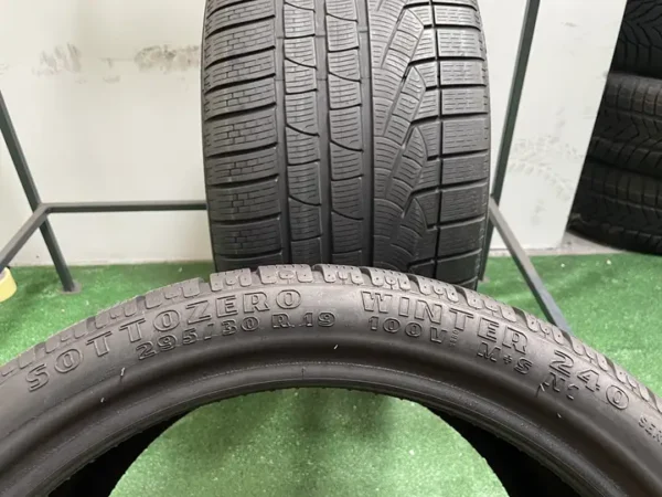 Anvelopa iarna 295/30 R19 Pirelli Sottozero Winter 240 - imagine 5
