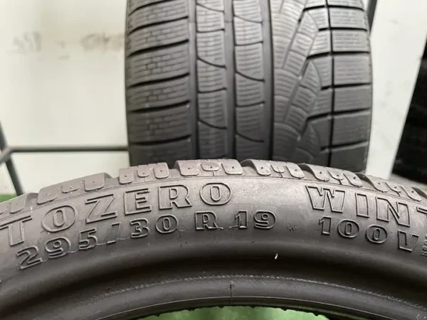 Anvelopa iarna 295/30 R19 Pirelli Sottozero Winter 240 - imagine 4