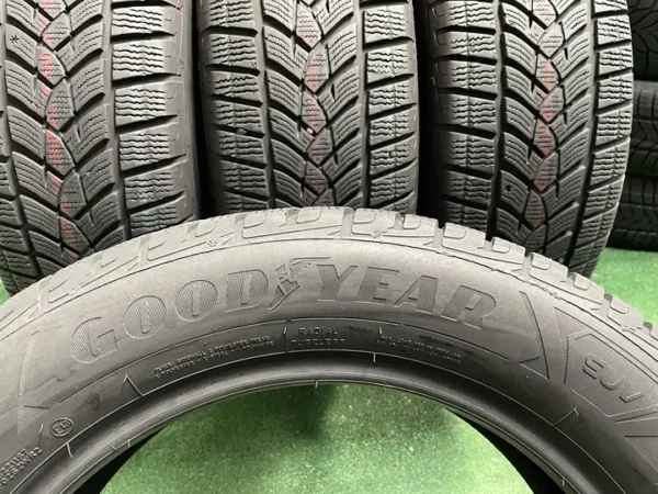 Anvelopa iarna 225/60 R18 Goodyear Ultra Grip Performance - imagine 6