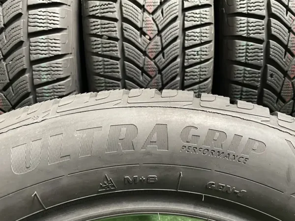 Anvelopa iarna 225/60 R18 Goodyear Ultra Grip Performance - imagine 4