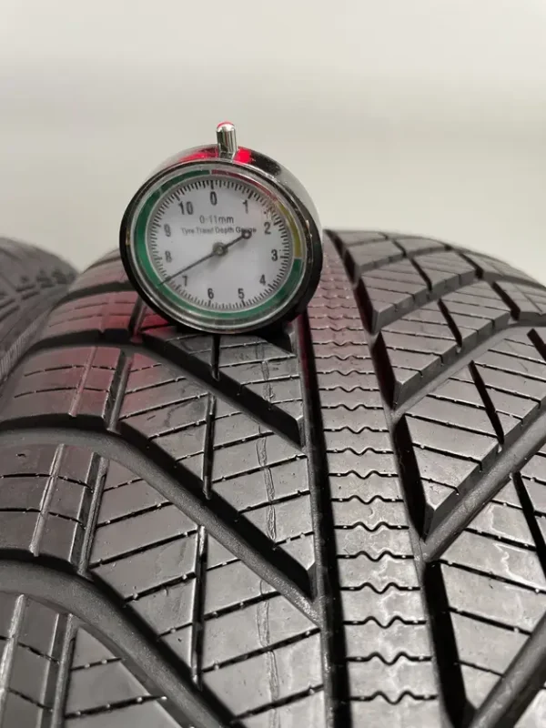 Anvelopa All Season 205/50 R17 Goodyear Vector 4Seasons ( 4 Buc ) - imagine 2