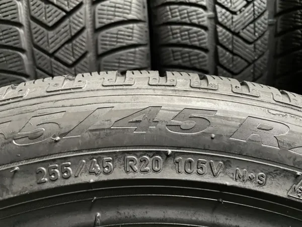 Anvelopa iarna 255/45 R20 Pirelli Scorpion Winter - imagine 4