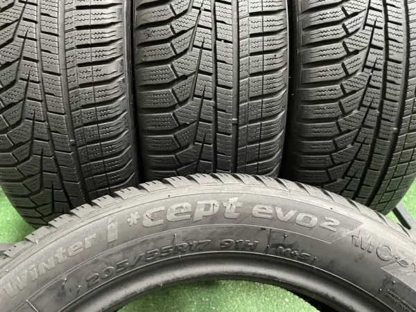 Anvelopa iarna 205/55 R17 Hankook Winter I cept evo2 - imagine 4