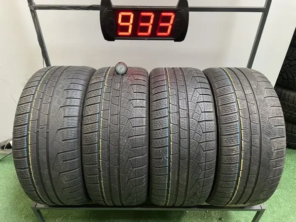 Anvelopa iarna 235/50/17 Pirelli Sottozero Winter 240 NO