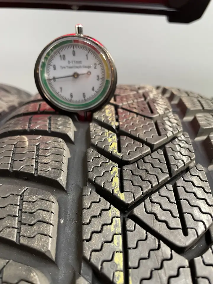 Anvelopa iarna 225/55 R17 Pirelli Sottozero 3 RSC - imagine 2