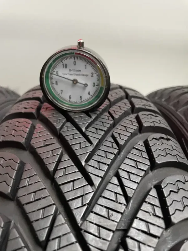 Anvelopa iarna 175/65 R15 Pirelli Winter Cinturato - imagine 2