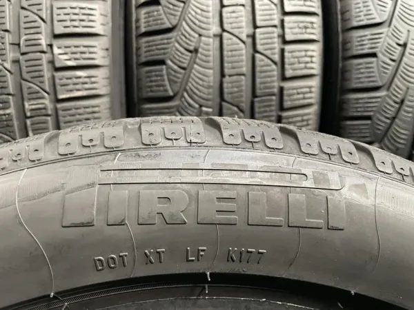 Anvelopa iarna 235/50 R19 Pirelli Sottozero Winter 210 - imagine 6