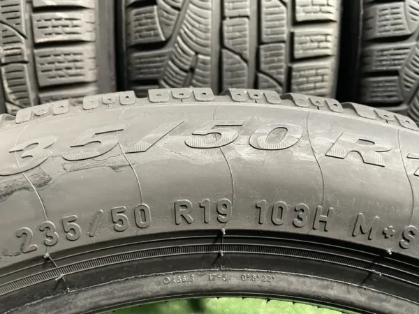 Anvelopa iarna 235/50 R19 Pirelli Sottozero Winter 210 - imagine 4