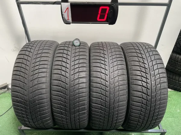 Anvelopa iarna 215/55 R17 Bridgestone Blizzak LM 001