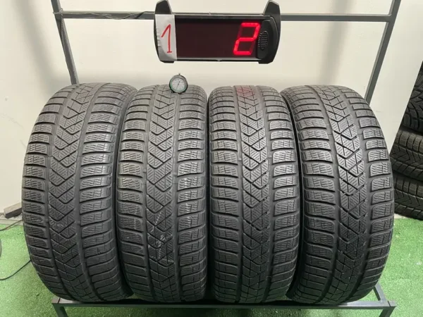 Anvelopa iarna 225/55 R18 Pirelli Sottozero 3